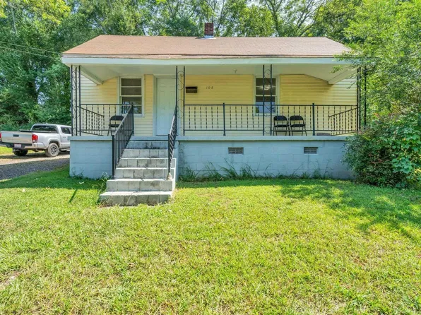 108 N 4th St, Easley, SC 29640