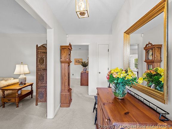 5th image of 607 Shortridge Rd