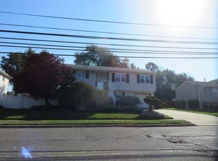 584 Line Rd, Hazlet, NJ 07730