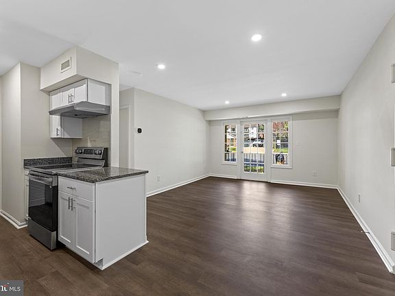 2nd image of 5898 Surrey Hill Pl #G-684