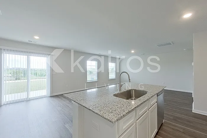 43 Springdale Rd — Photo 7