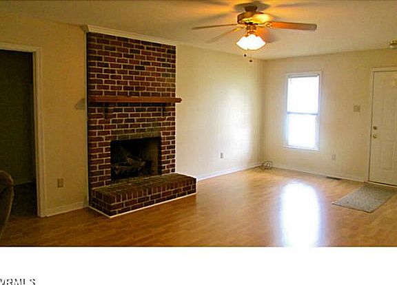 2nd image of 8122 Kiwi Ln