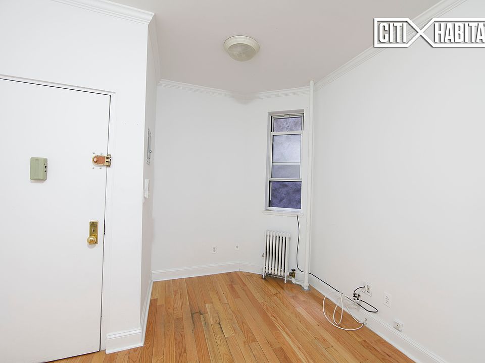 2nd image of 223 E 5th St APT 1