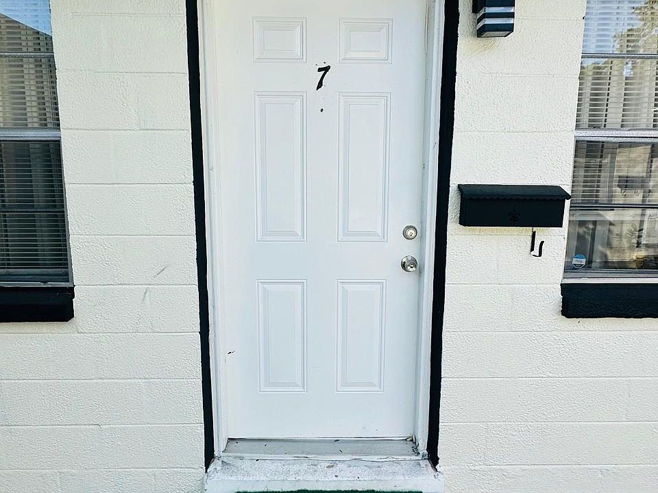 1st image of 618 93rd Ave N APT 7