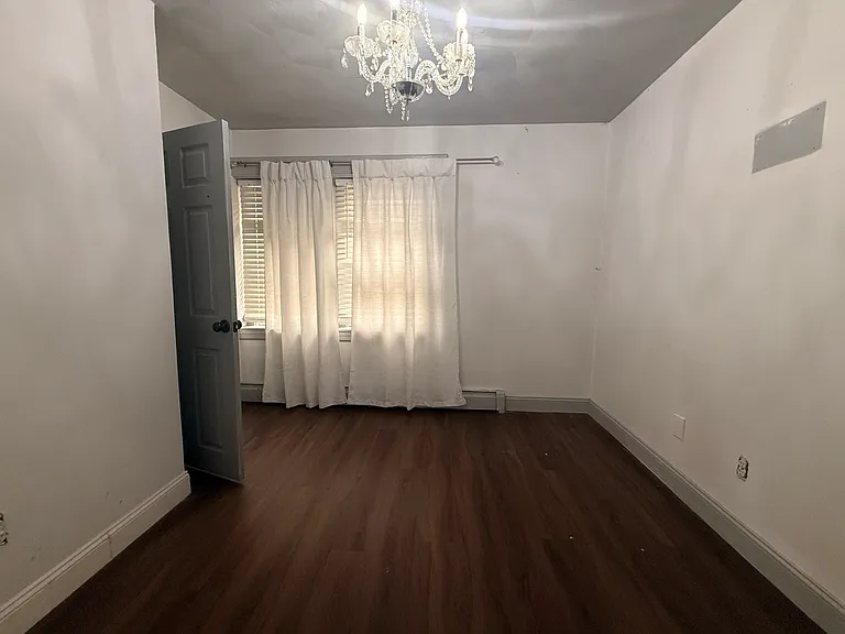 384 Juniper St #1 — Photo 3
