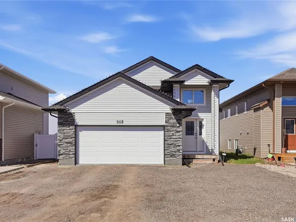 1407 Hughes DRIVE, Saskatoon, SK S7L 7N2