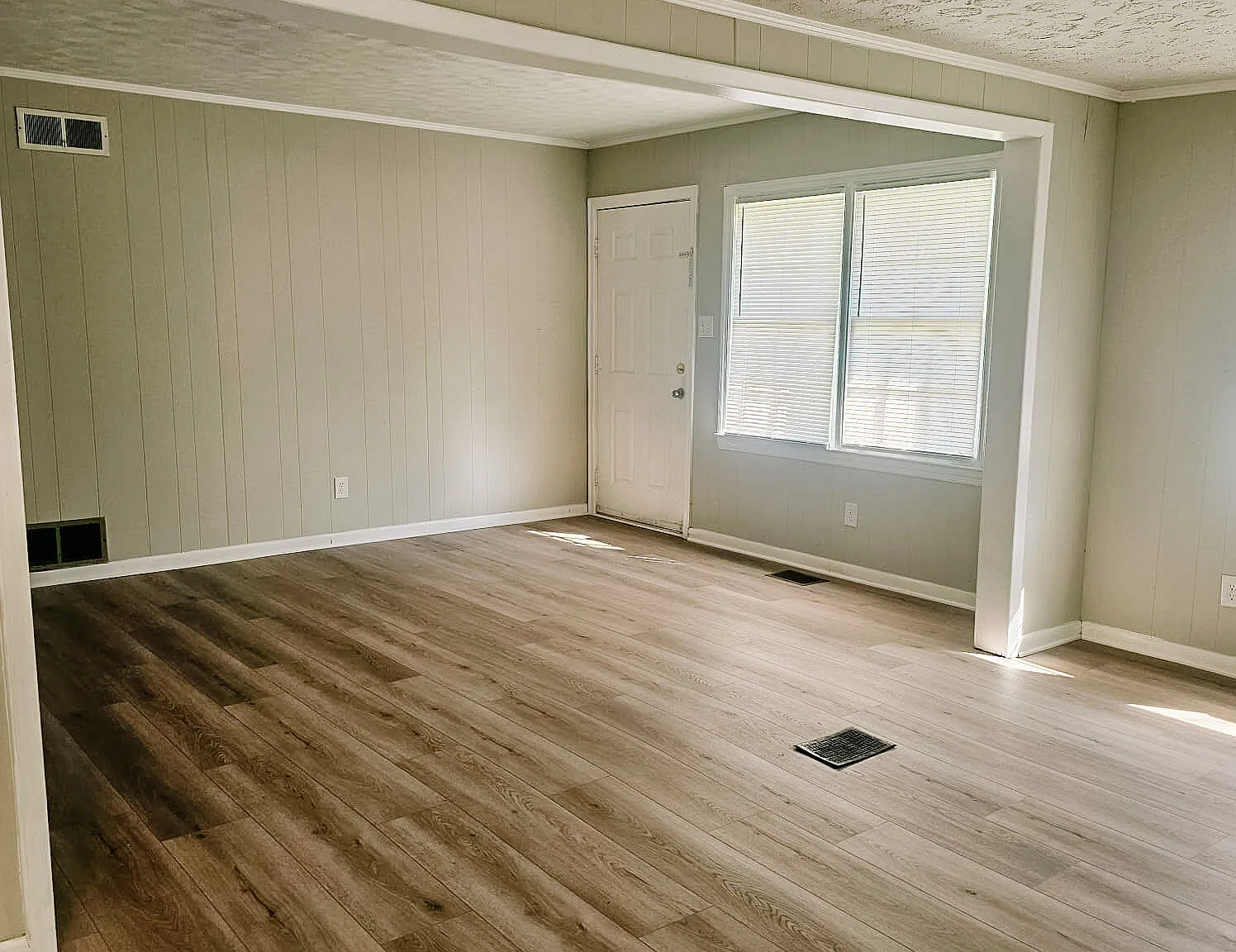 3 bed, 1.0 bath, 1205 sqft, $1,395 — Photo 4