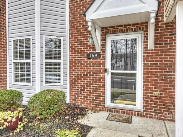169 Marquis Ct, Matthews, NC 28104
