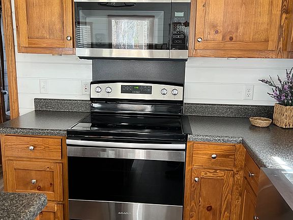 5th image of 4960 Laurel Lodge Rd #2