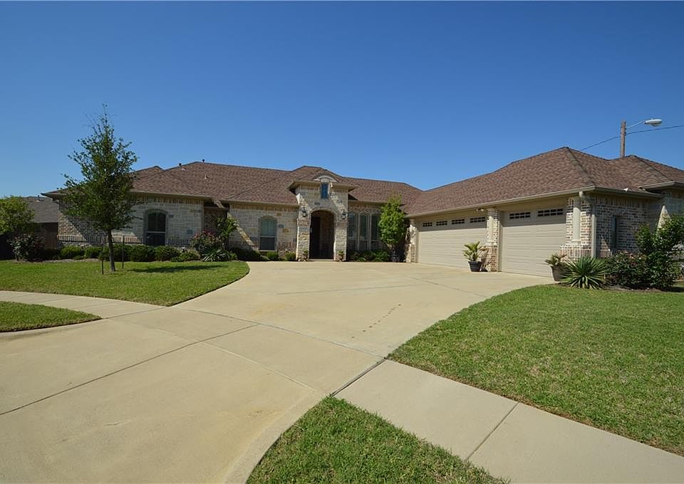 1st image of 2607 Melbourne Ct
