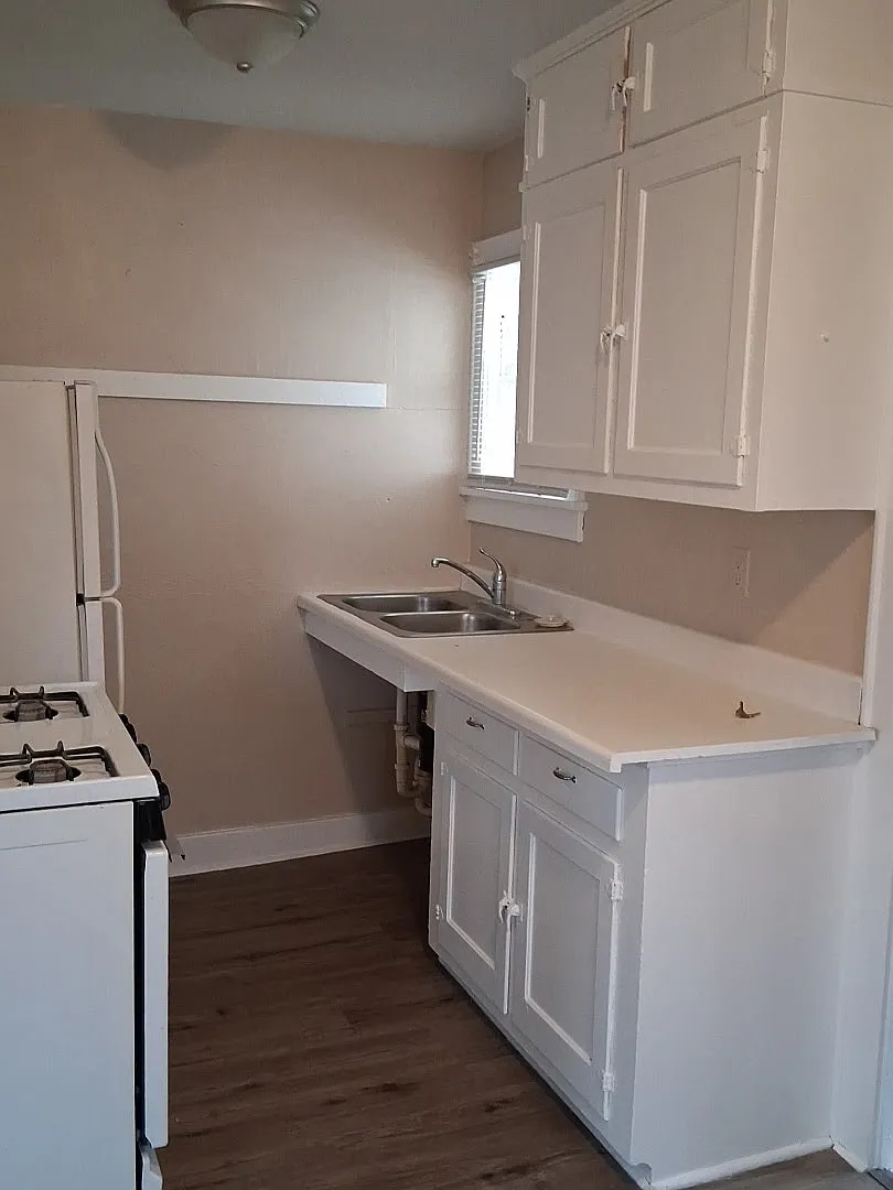 1 bed, $600 — Photo 1