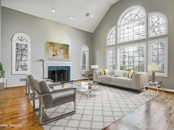 12 Independence Ct, Madison Boro, NJ 07940