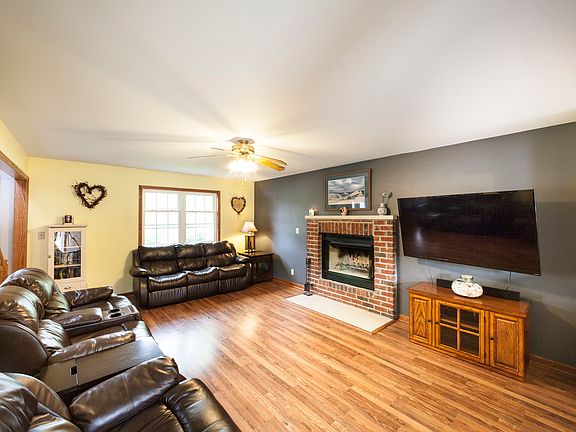 4th image of 667 Cottage Ct