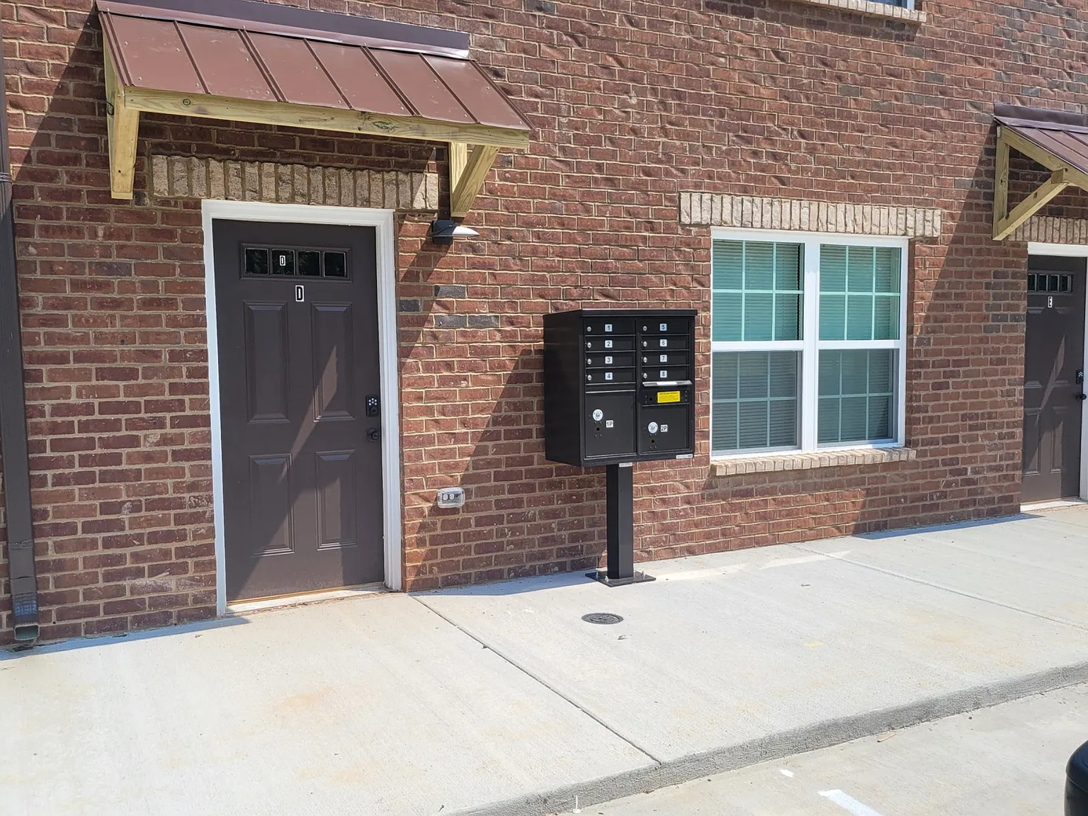 2 bed, 2.5 bath, 1400 sqft, $1,407 — Photo 2