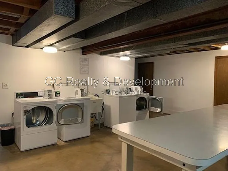 20 Simpson St #E — Photo 15