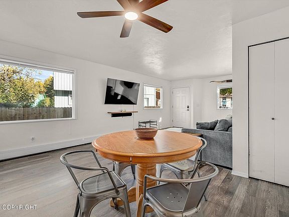 5th image of 248 Yellow Leaf Cir