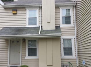 426 Rivers Ridge Cir, Newport News, VA 23608