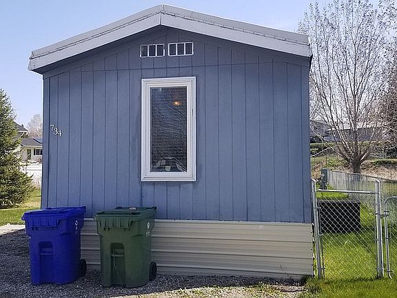 5th image of 734 Lupine Cir