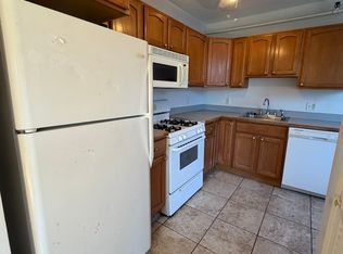 378 Thames St APT 3, Newport, RI 02840