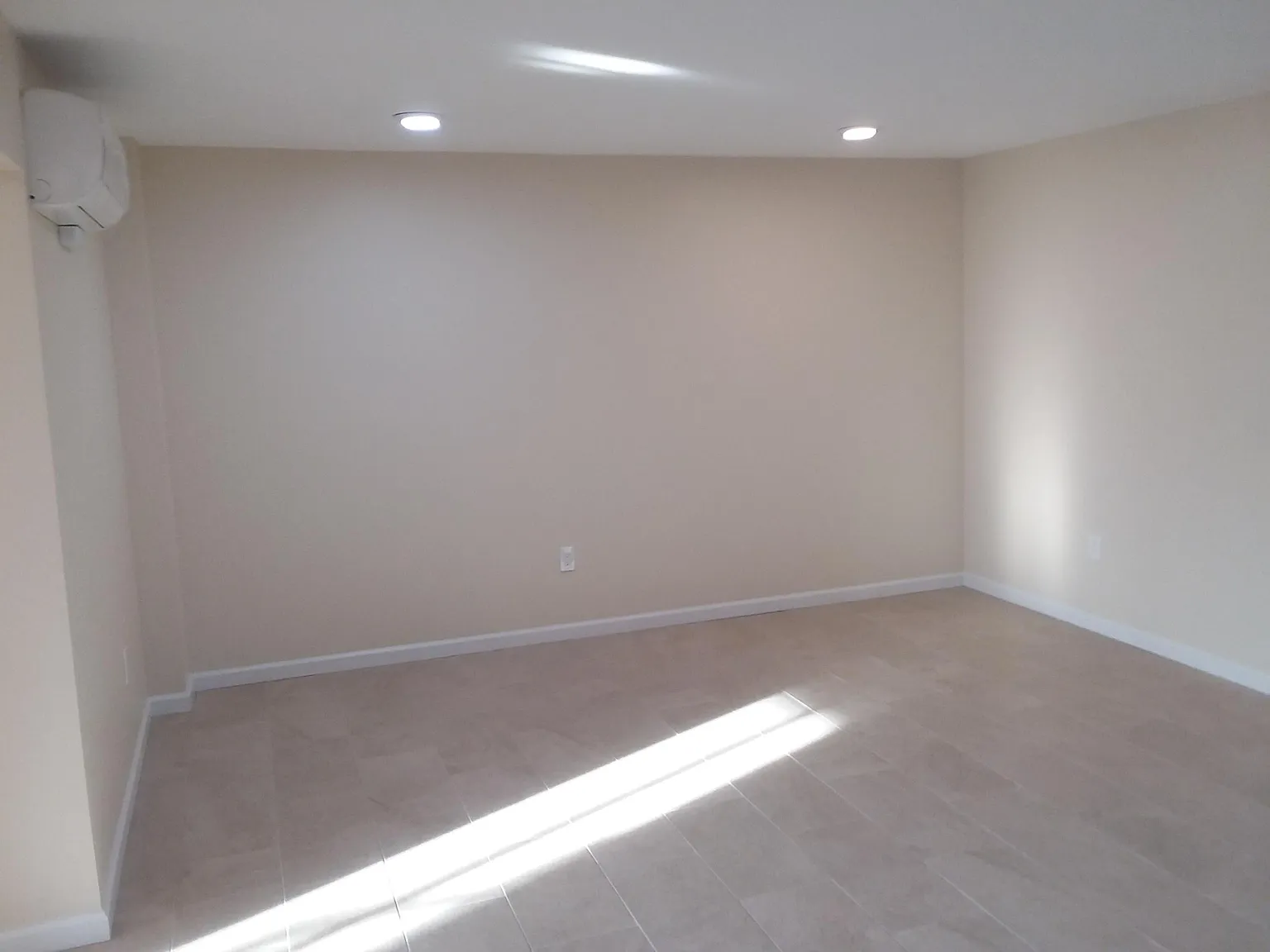 3 bed, 1700 sqft, $3,750 — Photo 4