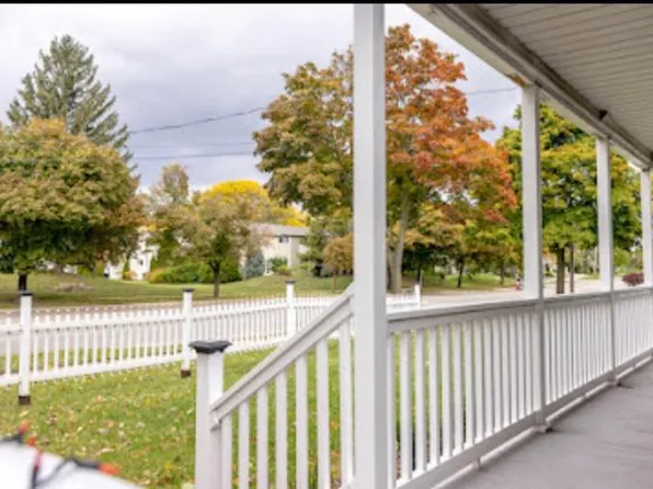 1426 Coolidge Rd, East Lansing, MI 48823