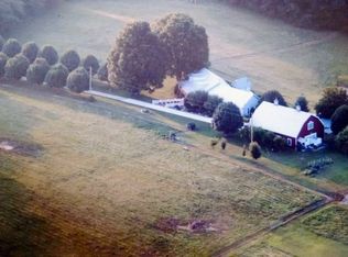 1929 Roslin Rd, Jamestown, TN 38556