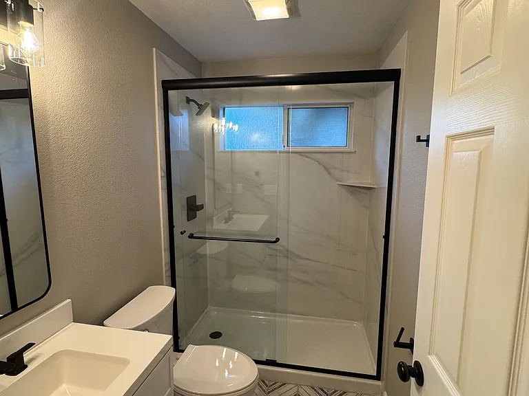 2043 Venus Dr #2 — Photo 4