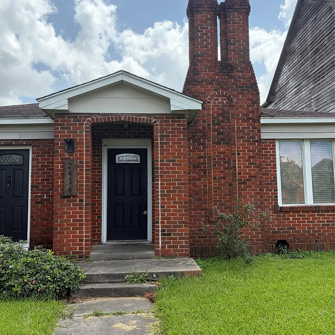 2 bed, 1.0 bath, 942 sqft, $1,375 — Photo 1