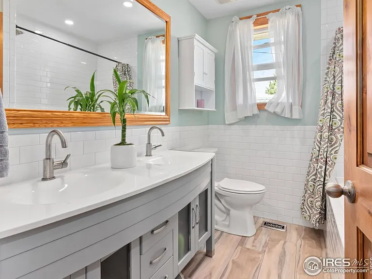 435 Columbine Ave — Photo 3