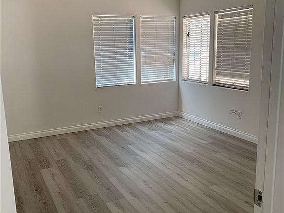 3rd image of 28070 Avenida Maravilla