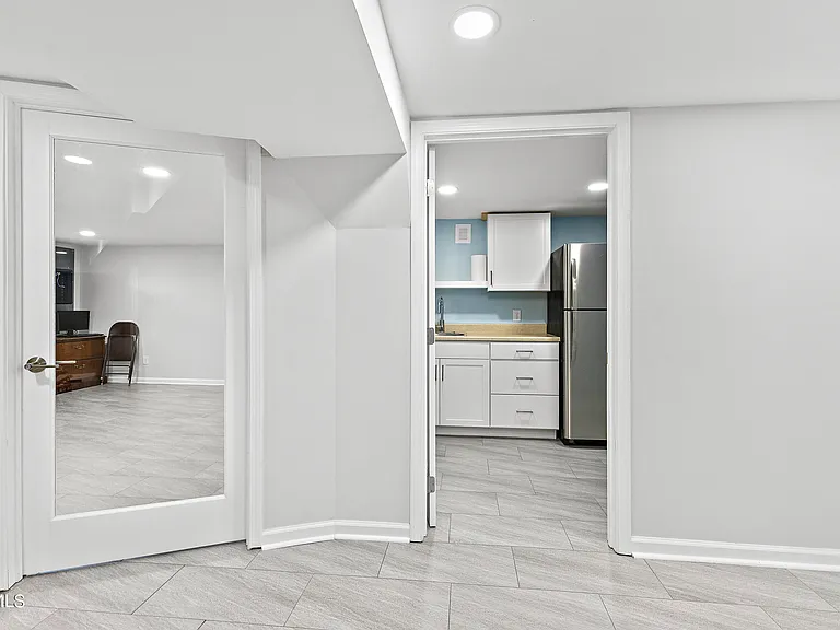 630 Broad St #2 — Photo 13
