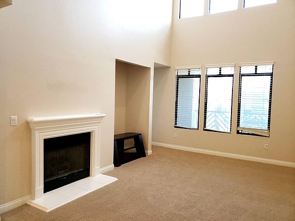 5th image of 5625 Crescent Park W APT 316