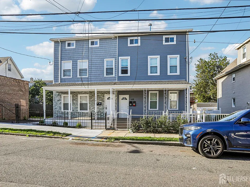 170 Seaman St #2