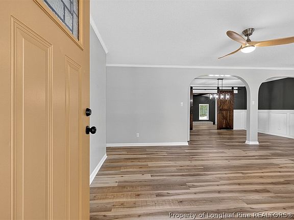 3rd image of 4701 Beaufort Dr
