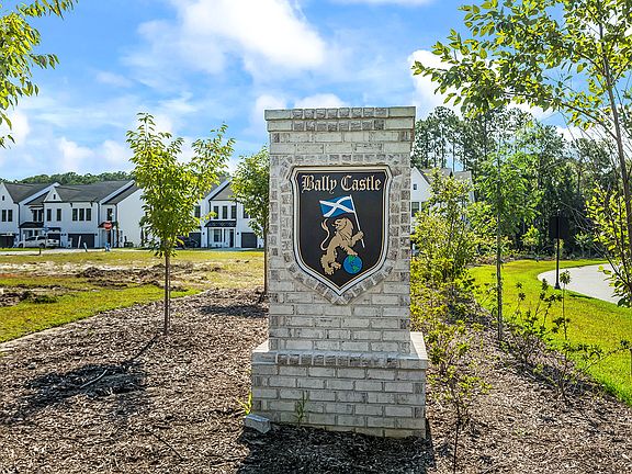 3rd image of 408 Ireland Way