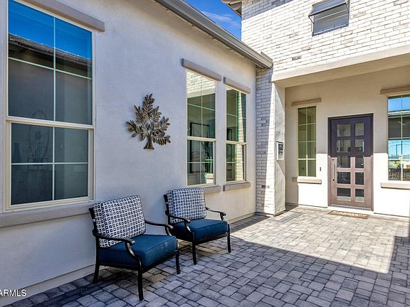 4th image of 1131 E PEACH TREE Drive