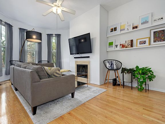 4th image of 2622 N Orchard St #2