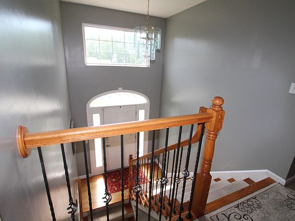 3rd image of 107 Sycamore Dr