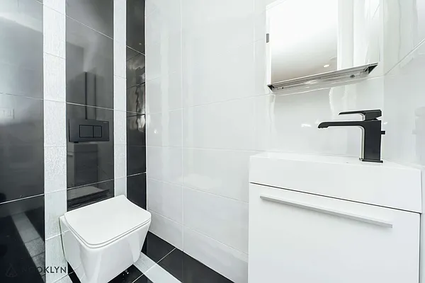 Rented by Nooklyn NYC LLC | media 23