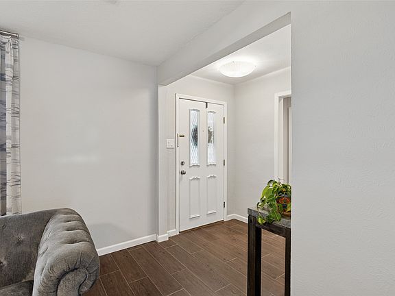 5th image of 1501 Austrian Rd