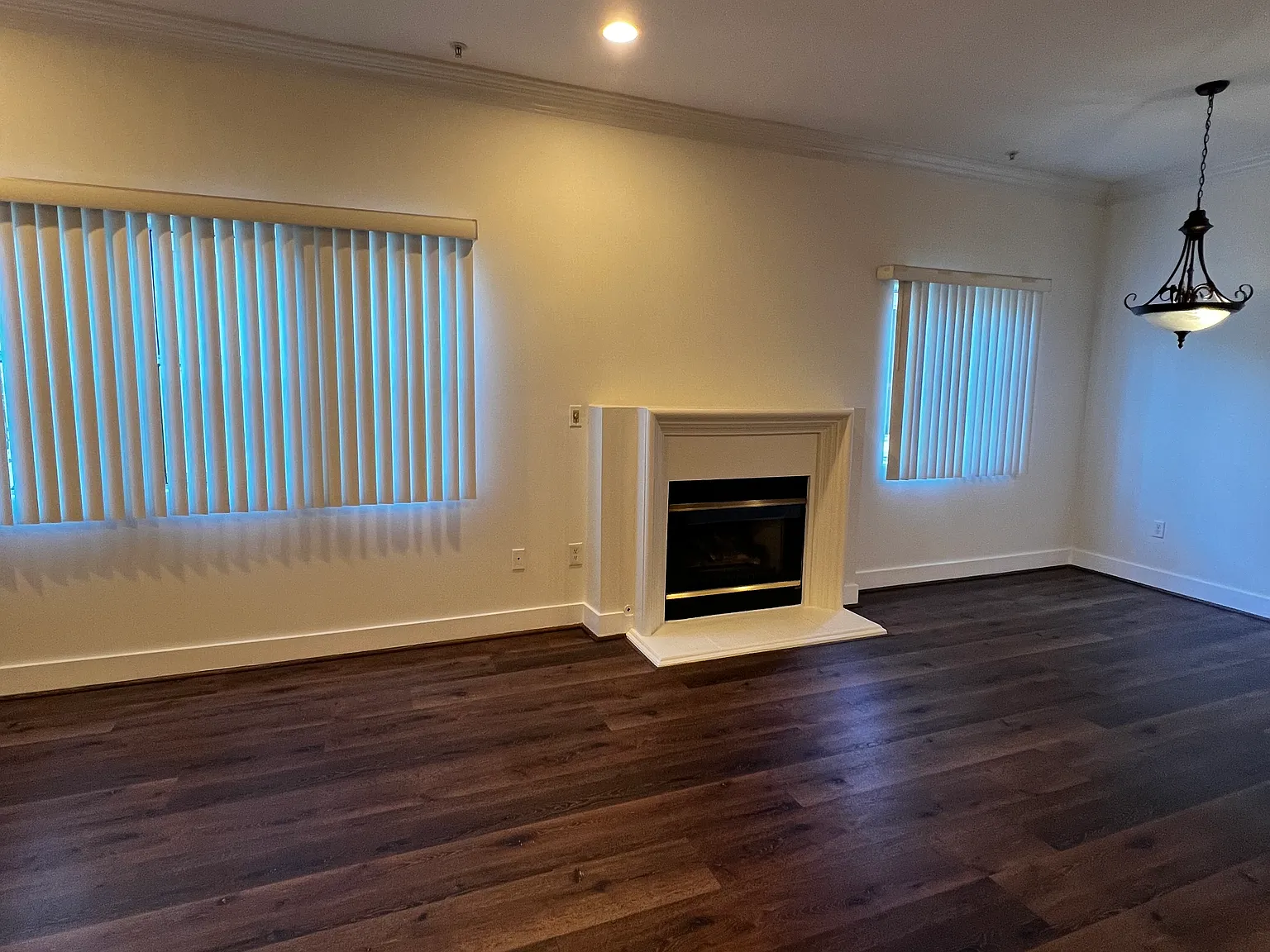 2 bed, 2.5 bath, 1100 sqft, $3,500 — Photo 2