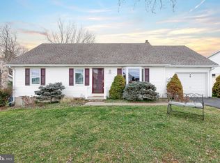 49 Lake Meade Dr, East Berlin, PA 17316