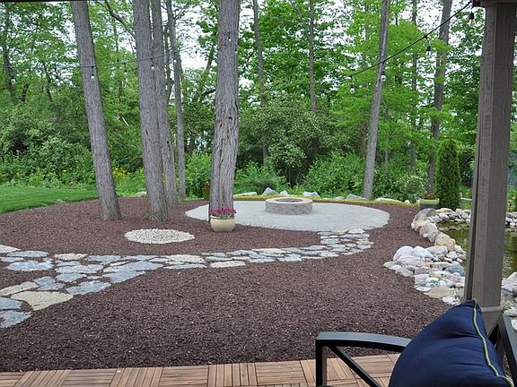 3rd image of 161 Walnut Grove Dr