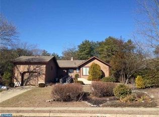 11 Briar Ln, Blackwood, NJ 08012