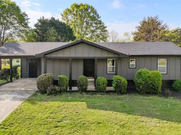 5614 Cleveland Hwy, Clermont, GA 30527
