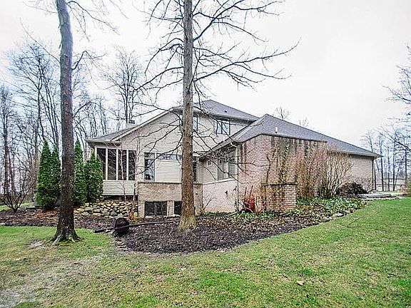 4th image of 4572 Boxwood Ct
