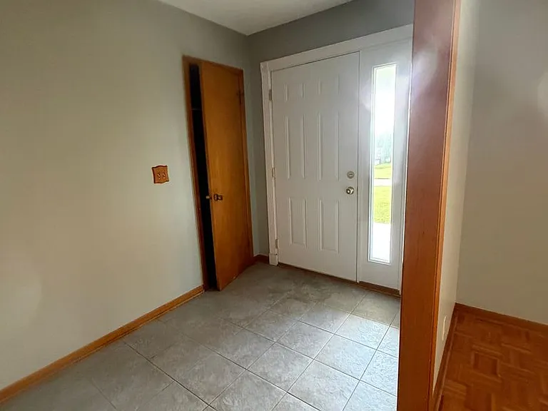 942 Margaret Dr — Photo 46