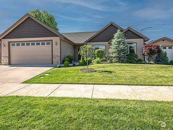 3rd image of 2716 Castle Stones Court