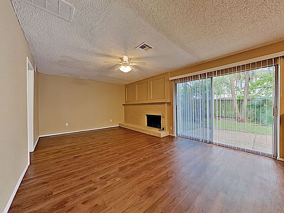 5th image of 10659 Chapel Hill Dr