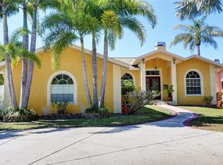 6914 Park St S, Saint Petersburg, FL 33707
